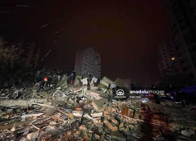 Боль и слезы: Последствия разрушительного землетрясения в Турции - ФОТОРЕПОРТАЖ