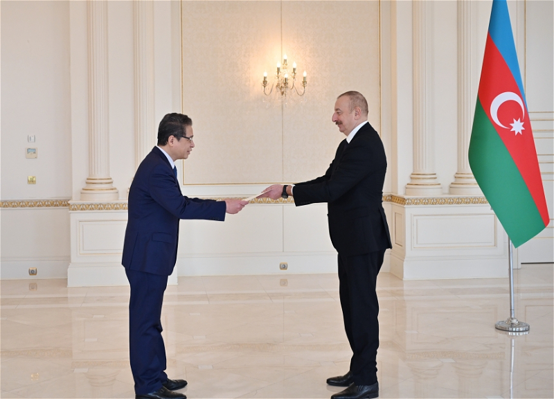 Ильхам Алиев принял верительные грамоты новоназначенного посла Вьетнама в Азербайджане - ФОТО