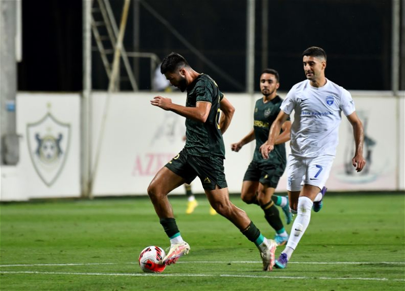 «Карабах» сыграл вничью с «Сабах» в центральном матче тура