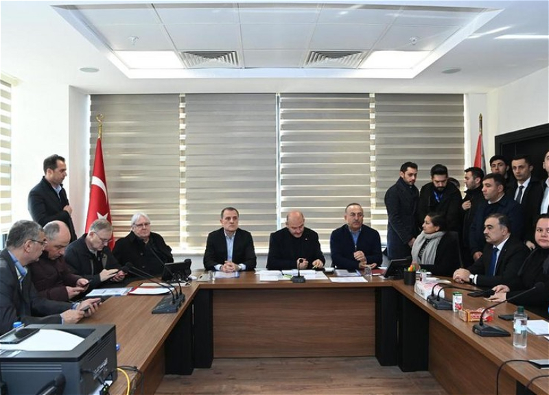 Глава МИД Азербайджана посетил кризисный центр AFAD в турецком Кахраманмараше - ФОТО - ОБНОВЛЕНО
