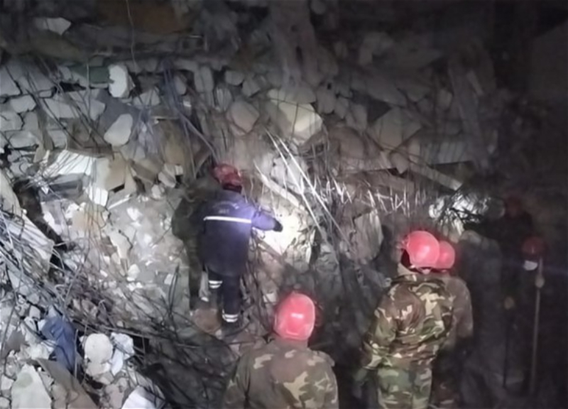 Спасатели МЧС АР вызволили из-под завалов женщину спустя 120 часов после землетрясения в Турции - ФОТО - ВИДЕО