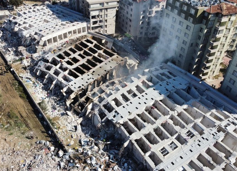 Бакшиш, пенопласт и карточный дом: В Турции волна арестов, в зоне землетрясения выявлены факты некачественного строительства - ФОТО