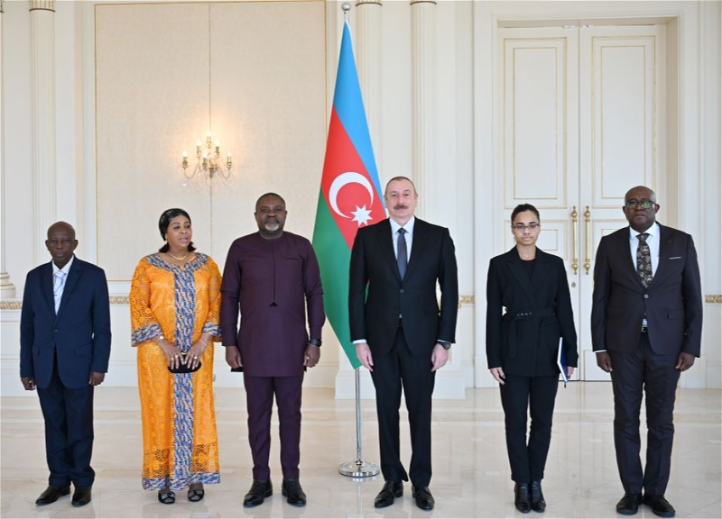 Президент Азербайджана принял верительные грамоты новоназначенного посла Анголы - ФОТО