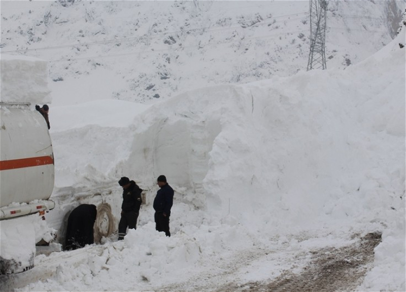 В Таджикистане погибли 9 человек в результате схода лавины