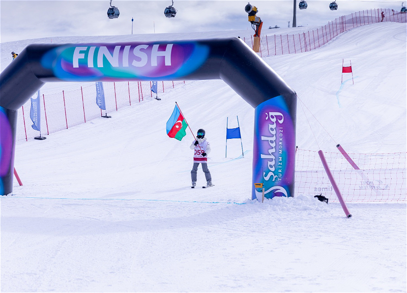В Азербайджане завершился турнир по горнолыжному спорту