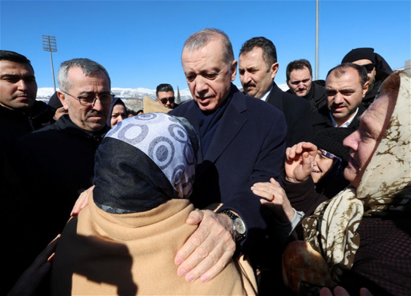 Президент Турции прибыл в зону бедствия в Адыямане