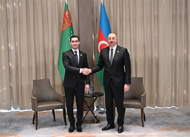 Ильхам Алиев встретился с Сердаром Бердымухамедовым - ФОТО