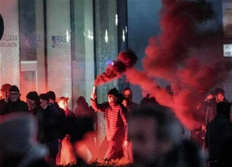 В Италии произошли столкновения анархистов с полицией