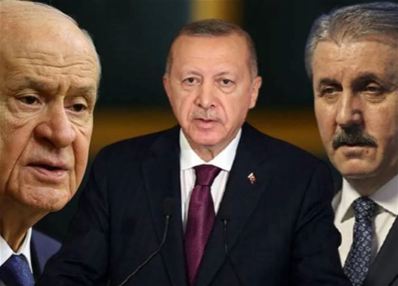 Предвыборная Турция: Правящая партия расширяет альянс «Cumhur İttifakı»
