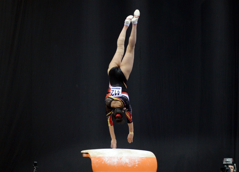 Французская гимнастка Колин Девиллар заняла первое место на Кубке мира - ФОТО
