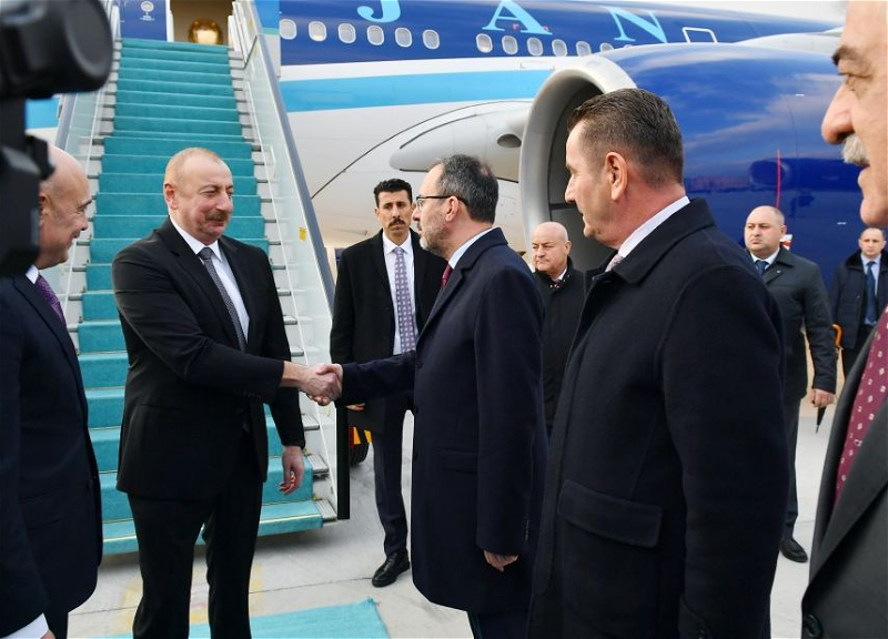 Ильхам Алиев прибыл с визитом в Турцию - ФОТО