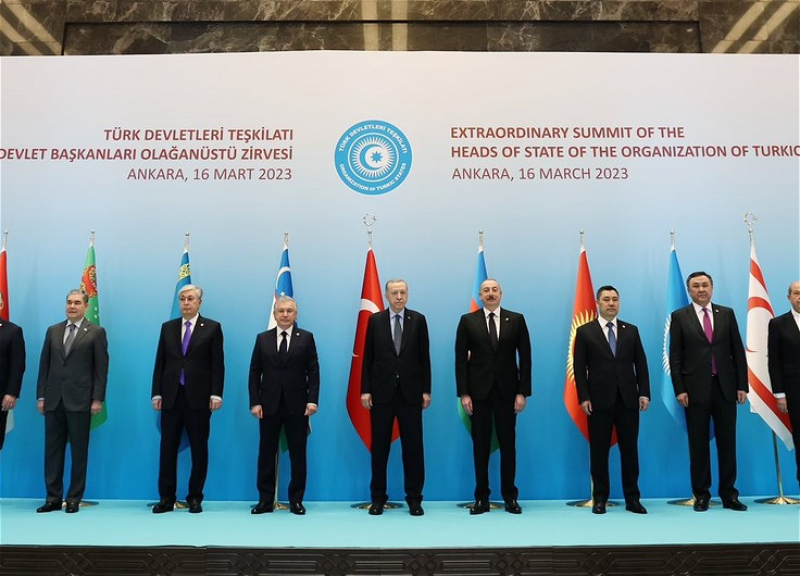 Ильхам Алиев принял участие во внеочередном саммите глав государств ОТГ - ФОТО