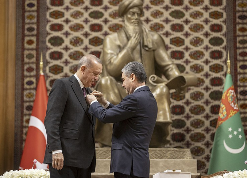 Бердымухамедов предложил выдвинуть кандидатуру Эрдогана на Нобелевскую премию мира