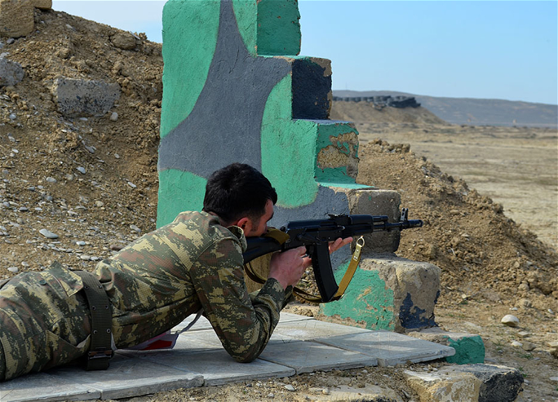 В Сухопутных войсках ВС Азербайджана прошло первенство по военизированному кроссу - ФОТО