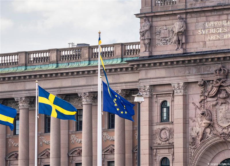 Парламент Швеции принял законопроект, разрешающий стать членом НАТО