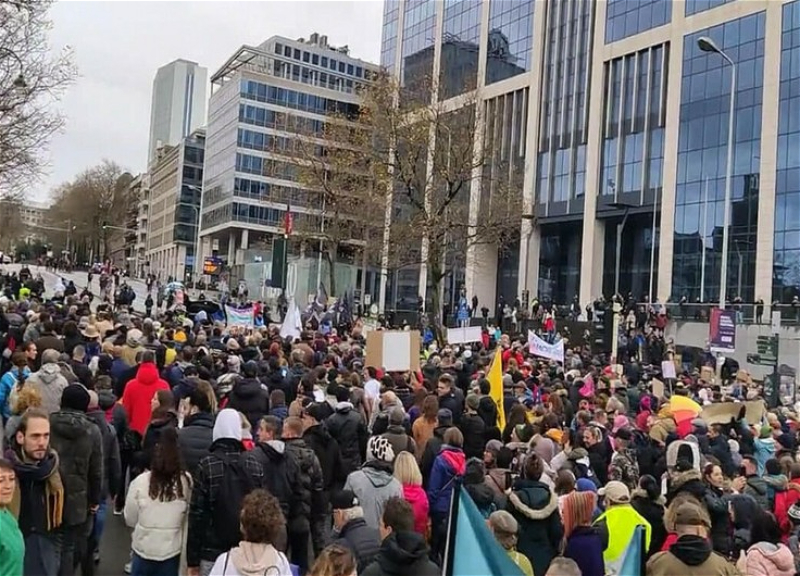 Cənubi azərbaycanlılar Brüsseldə aksiya edir