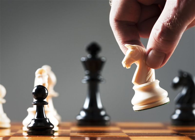Азербайджанские шахматистки отстали от лидеров на Евро