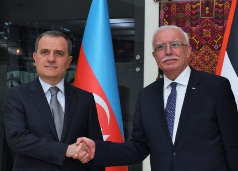 Состоялась встреча глав МИД Азербайджана и Палестины
