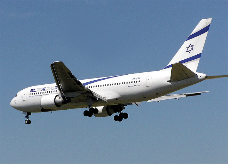 Самолет рейса Токио-Тель-Авив совершил экстренную посадку в Баку