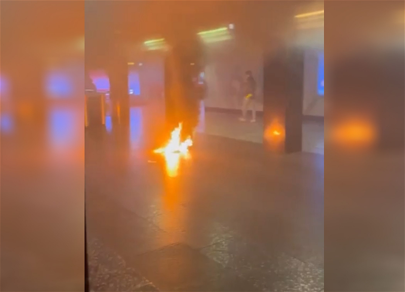 В бакинском метро разбившийся баллон с хлоркой стал причиной пожара – ВИДЕО