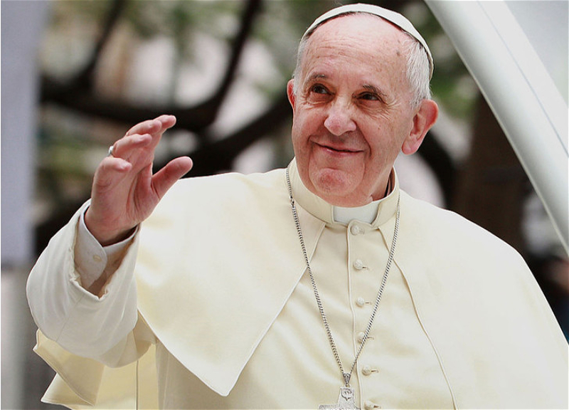 СМИ: Папу Римского выписали из больницы
