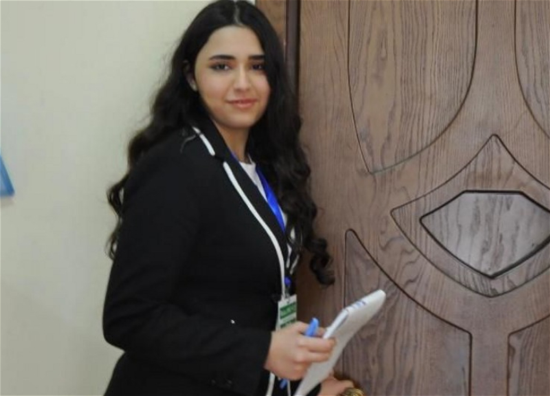 Азербайджанская школьница поступила в Гарвардский университет - ФОТО