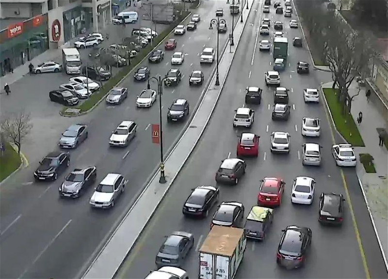 Bakıda sıxlıq müşahidə edilən yollar - SİYAHI