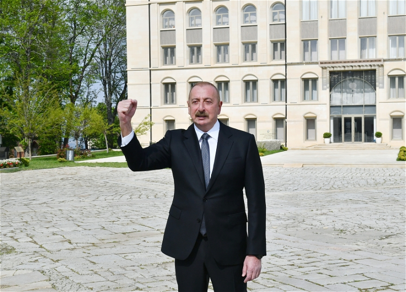В Азербайджане представители всех народов живут как одна семья - Президент