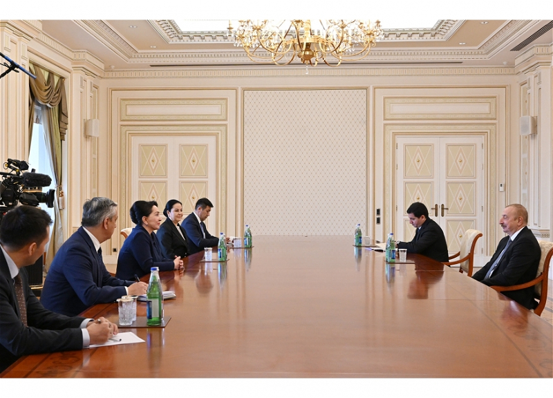 Президент Азербайджана принял председателя Сената Верховного меджлиса Узбекистана