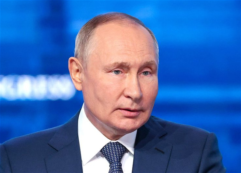 Владимир Путин: Российско-азербайджанские отношения поступательно развиваются