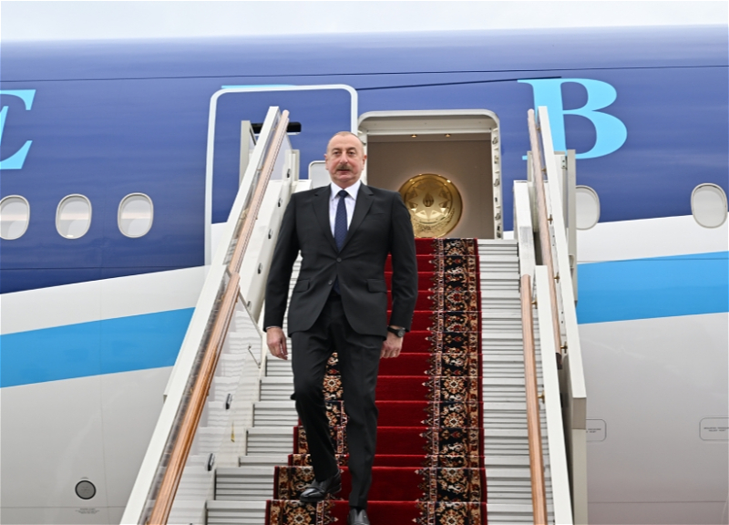 Ильхам Алиев прибыл с рабочим визитом в Москву - ФОТО - ВИДЕО