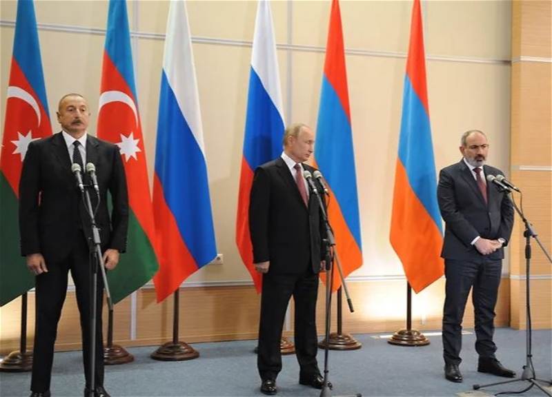 Москва ждет от встречи лидеров Азербайджана, Армении и России принятия двух документов – «Коммерсантъ»