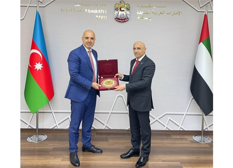 Азербайджан и ОАЭ обсудили возможности увеличения числа взаимных туристических поездок