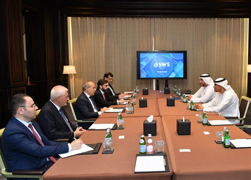 Министр экономики Азербайджана провел ряд встреч в ОАЭ - ФОТО