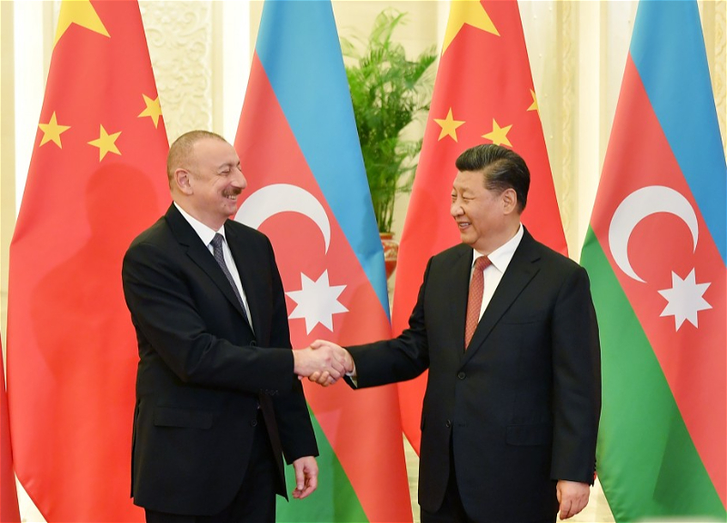 Си Цзиньпин отметил динамичный темп развития во всех сферах между КНР и Азербайджаном