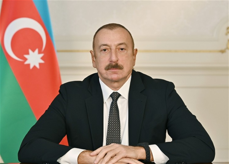 Ильхам Алиев поделился публикацией в связи с Днем Независимости - ФОТО