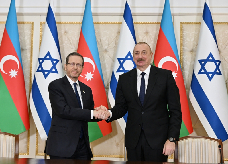 Президенты Азербайджана и Израиля выступили с заявлениями для печати - ФОТО