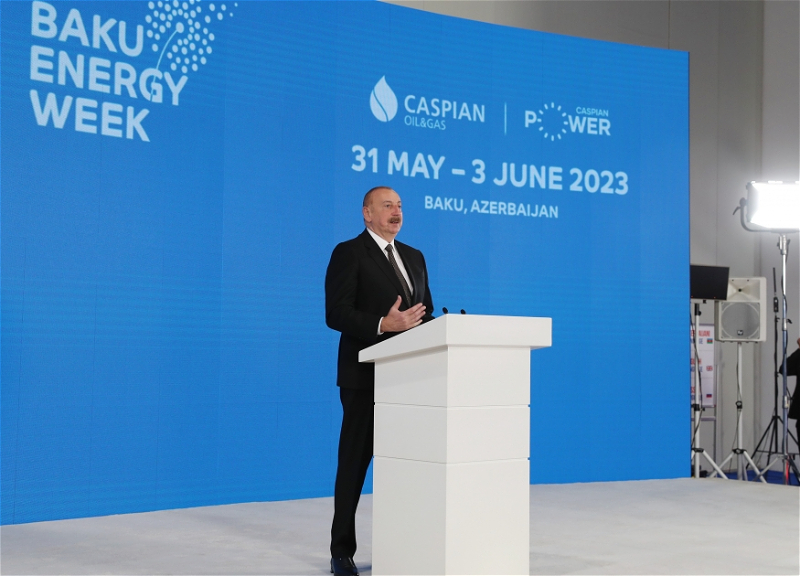 Президент: Если все пойдет по графику, то до конца года азербайджанский газ сможет достигнуть Венгрии и Сербии