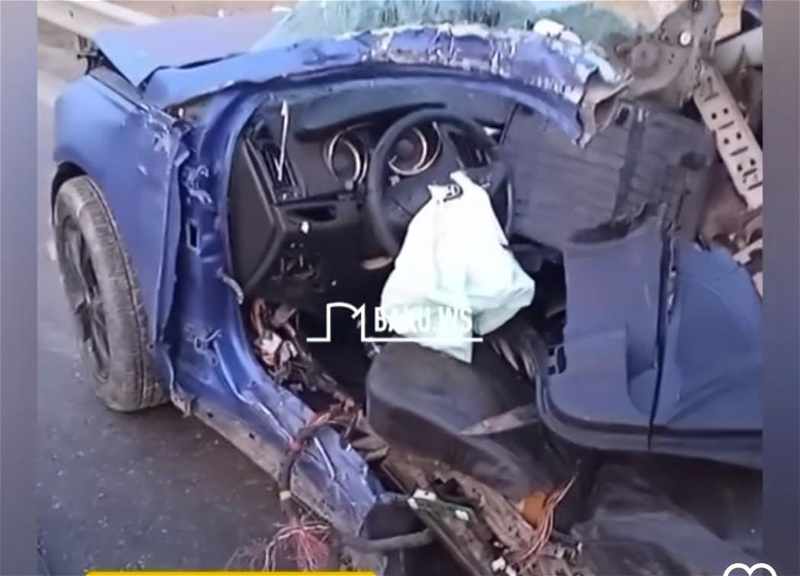 Тяжелое ДТП в Бибиэйбате: Арендованный автомобиль разорвало на две части – ВИДЕО