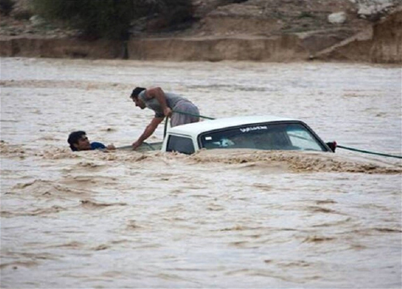 В Иране произошло наводнение, погибли 8 человек