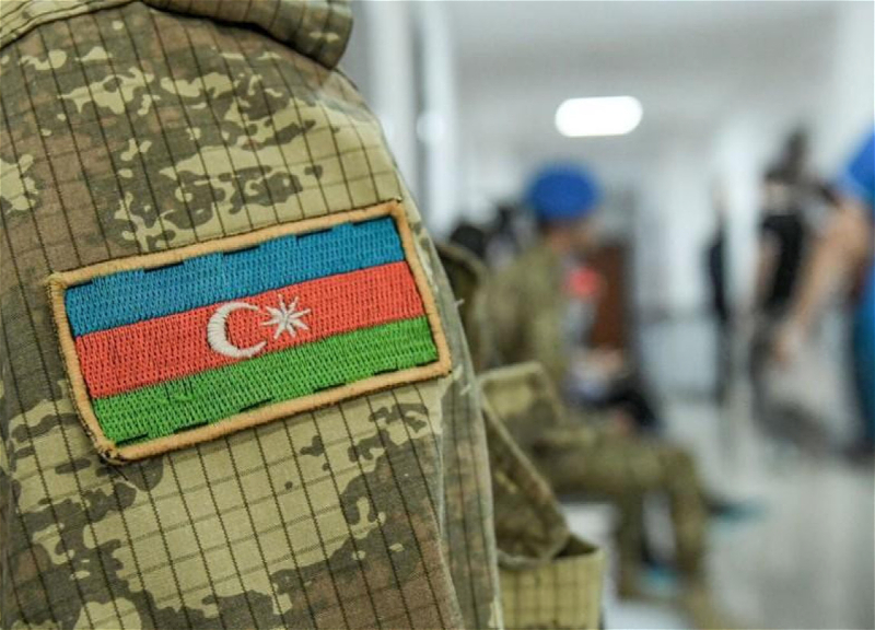 Azərbaycan Ordusunun əsgəri odlu silahdan atəş açaraq özünü öldürüb
