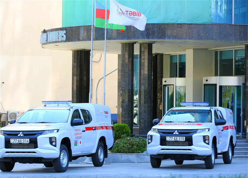 Из Японии в Азербайджан привезены машины скорой медицинской помощи