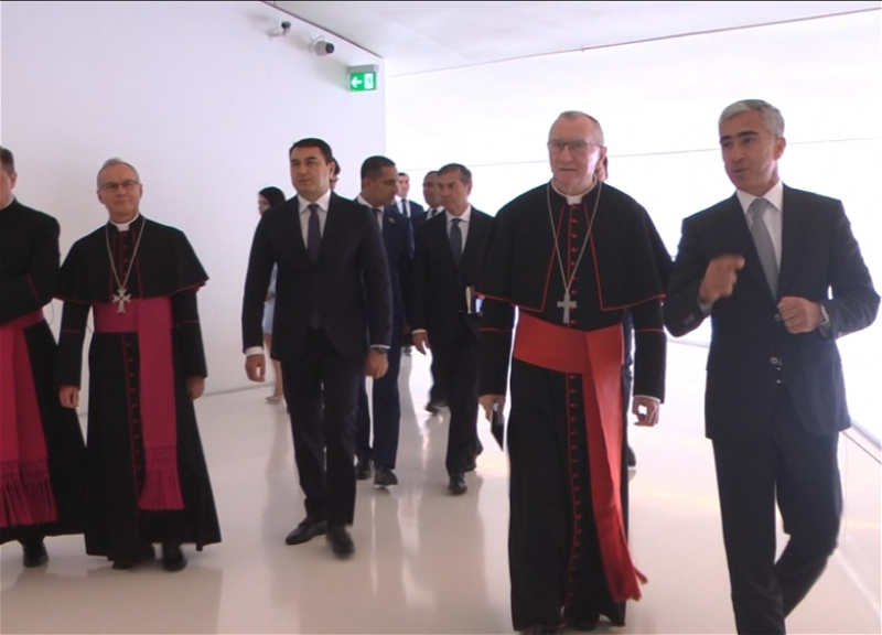 Государственный секретарь Святого Престола посетил Центр Гейдара Алиева - ФОТО