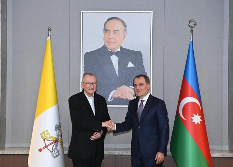 Министр иностранных дел Азербайджана встретился с государственным секретарем Святого Престола