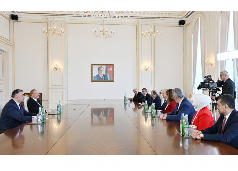 Президент Азербайджана принял председателя Великого национального собрания Турции