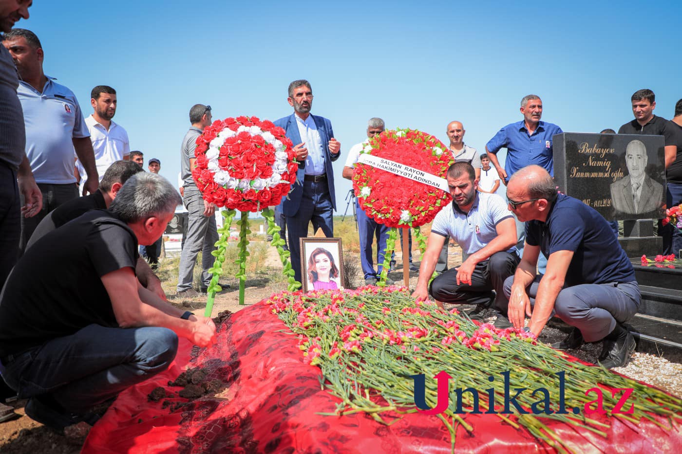 Если закопать фото на кладбище что будет с человеком