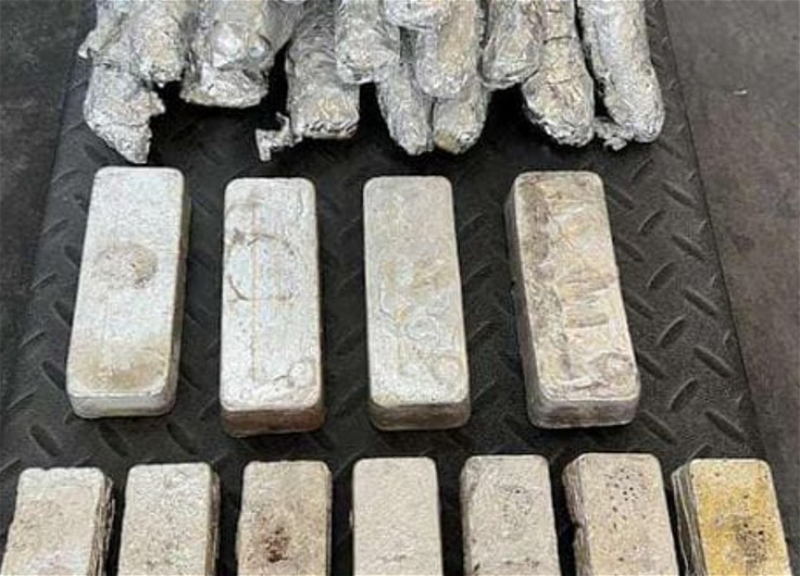 Azərbaycan gömrükçüləri nəqliyyat vasitəsindən gümüş aşkar edib
