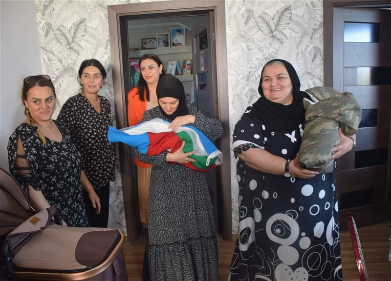 Şəhidimizin əkiz bacı-qardaşı dünyaya gəldi - FOTO