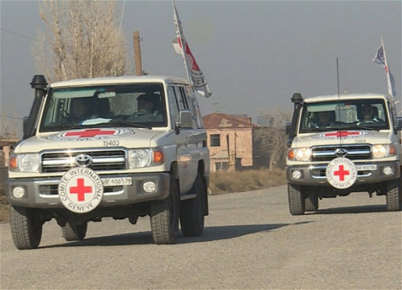 Убрать с Лачинской дороги Красный Крест - выбить почву из-под ног сепаратистов