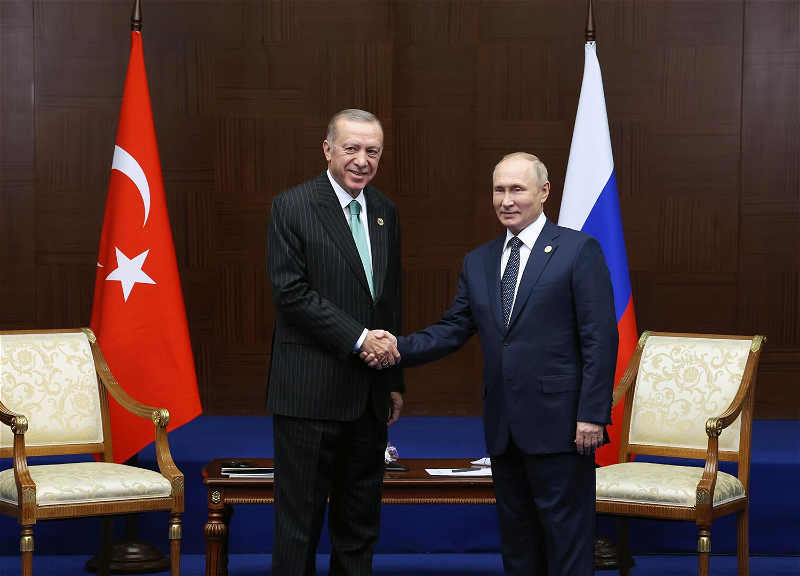Путин передал Эрдогану документальный фильм о жизни турецкого лидера